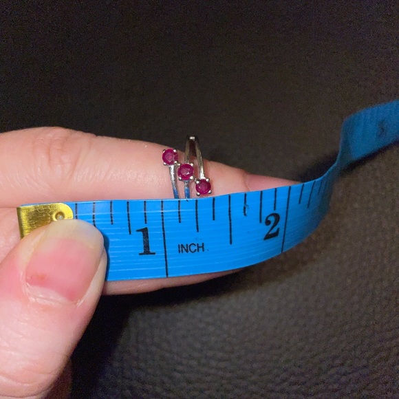 Genuine Ruby 10k white gold size 5 - Picture 7 of 9